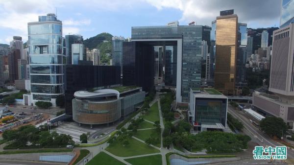 香港政府总部及立法会建筑群。(图片来源:Ruby Tang/看中国)