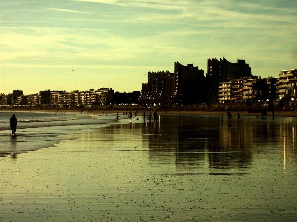 法国布列塔尼地区的拉鲍尔La Baule (图片来源:维基百科)