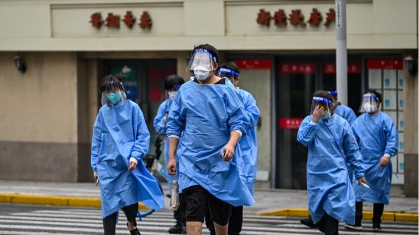 中国国家卫健委5日发布“九不准”措施,引发外界关注。(图片来源:HECTOR RETAMAL/AFP via Getty Images)