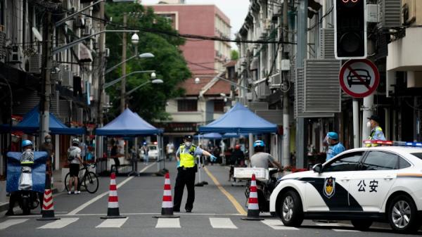 网传6月1日上海市解封首日,浦东新区惠南镇发现Omicron新变异病毒,有知情人说有好几例,“强阳性,已经社会面传染3天了!”(图片来源:Getty Images)