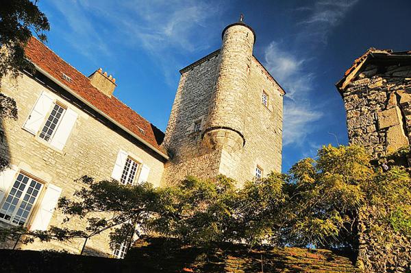 马尔泰勒镇（Christian Girault/Wikimedia/CC BY-SA 4.0）