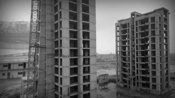 图为中国大陆随处可见的烂尾楼。(图片来源:网络)