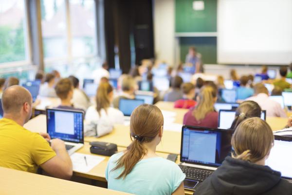 法国明年将推出统一硕士申请平台。(123RF)