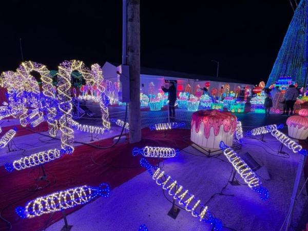 加拿大密西沙加举办世界最大灯展illumi。(图片来源:辛迪提供)