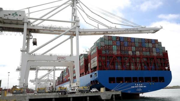 经济学家分析,预计中国未来几个季度的出口量将进一步下降。(图片来源: Getty Images)