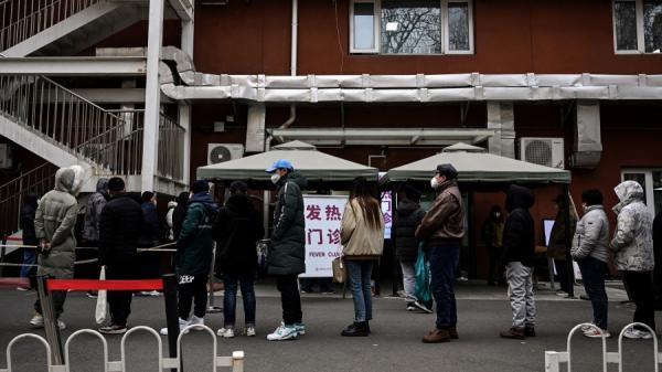 北京COVID-19疫情大爆发,发烧病人数量疯涨。(图片来源:Getty Images)