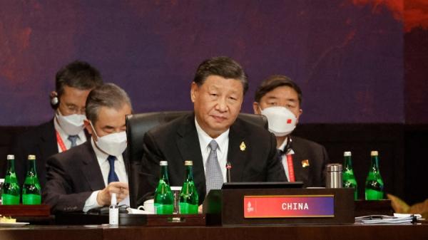 习近平承认这波疫情太猛,鲍彤之女披露老干部死亡人数众多。