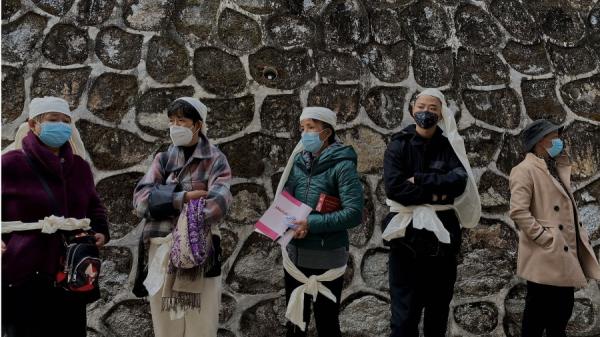 据不完全统计,仅2023年这11天,就有超过250位名人死亡。(图片来源:NOEL CELIS/AFP via Getty Images)
