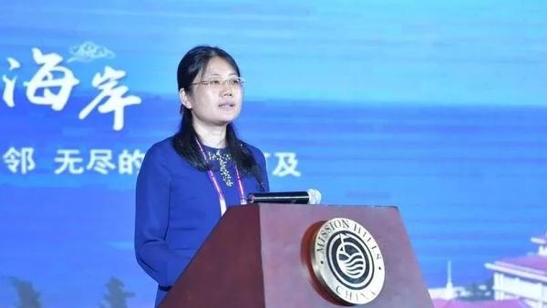 女副省长任清华升迁速度令网民惊异。(图片来源:网路)