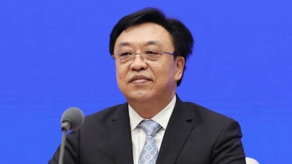 3月14日,海南省省长冯飞接替沈晓明出任海南省委书记。