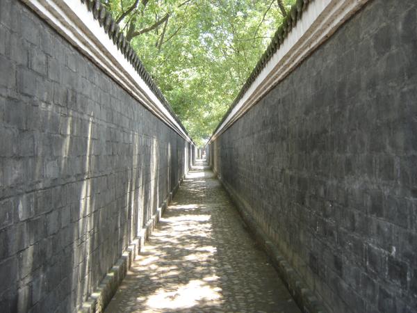 安徽桐城的六尺巷(Yellowye/Wikipedia/CC BY-SA 3.0)