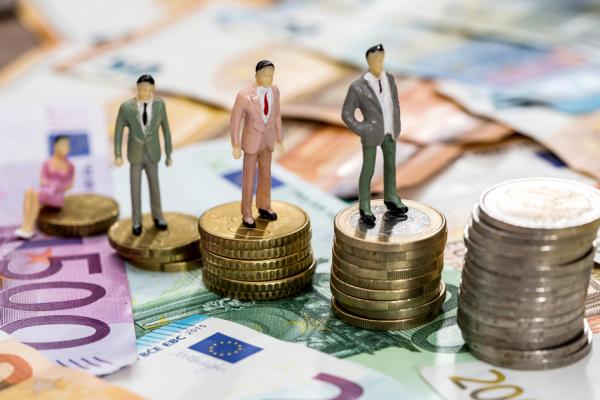 法国公共财政高级理事会呼吁政府控制公共开支,明确减少结构性赤字,否则法国将面临不可承受的债务风险。(123RF)