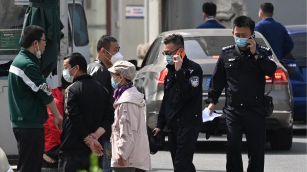 北京长峰医院18日中午发生重大火灾。(图片来源: GREG BAKER/AFP via Getty Images)