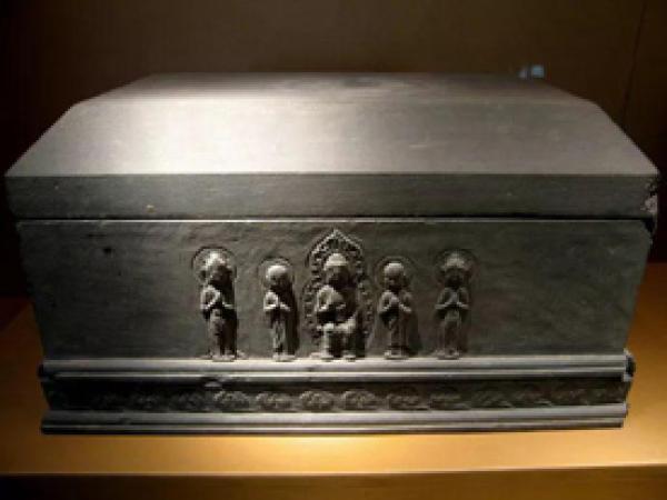 檀龛宝相(公有领域)