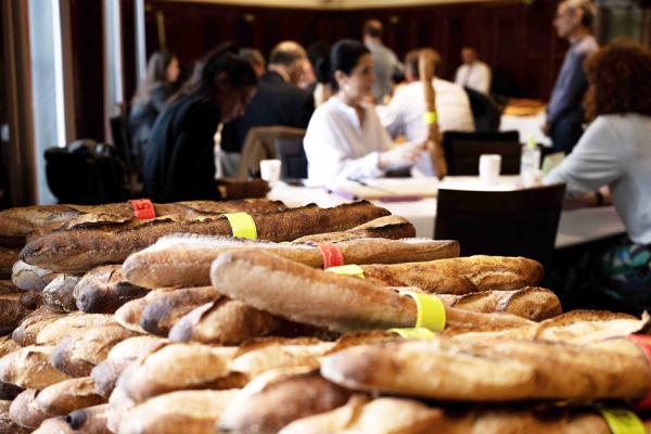 巴黎最棒法国传统长棍面包评审现场 （ALAIN JOCARD/AFP via Getty Images）