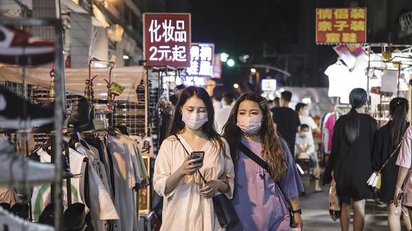 国内地摊经济正在兴起。(Getty Images)
