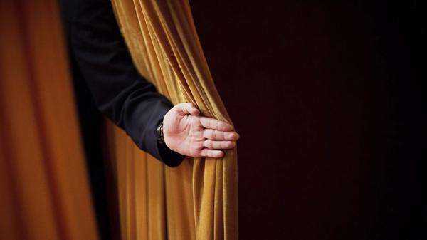 江邓幕后明争暗斗(Getty Images)