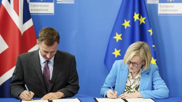 英国脱欧7年之后,最新民调显示57%的受访者认为脱欧“是个错误”。(Thierry Monasse/Getty Images)