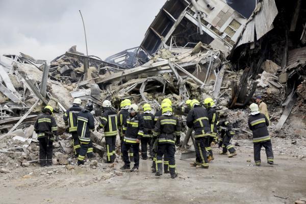 7月20日,乌克兰敖德萨市中心一行政大楼被俄罗斯军队的导弹摧毁。(OLEKSANDR GIMANOV/AFP/Getty Images)