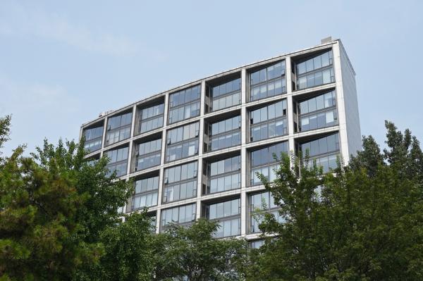 图为中植系旗下的中融信托位于北京的办公楼。(GREG BAKER/AFP via Getty Images)