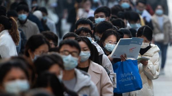 中国公务员考试(图片来源:STR/AFP via Getty Images)