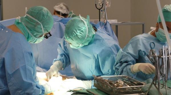 中国器官移植手术每年可超过1万例,在2005年曾达到创记录的12,000例。(图片来源:翻拍)