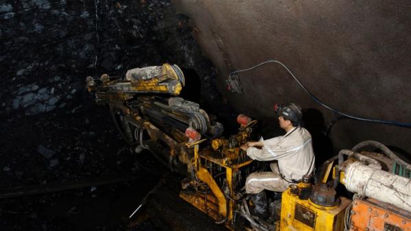 中国一煤矿井下工作示意图。（图片来源：Getty Images）