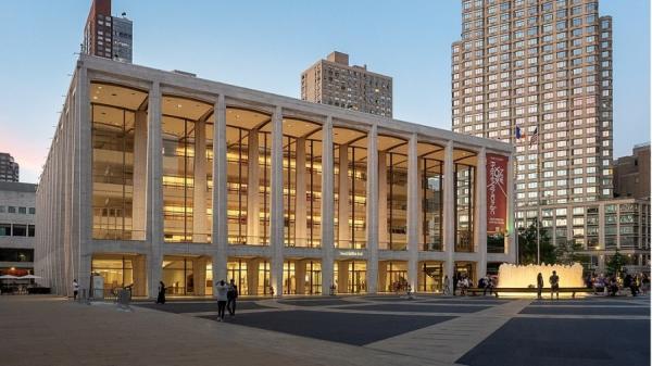 纽约林肯中心大卫格芬音乐厅。 (图片来源:维基百科)