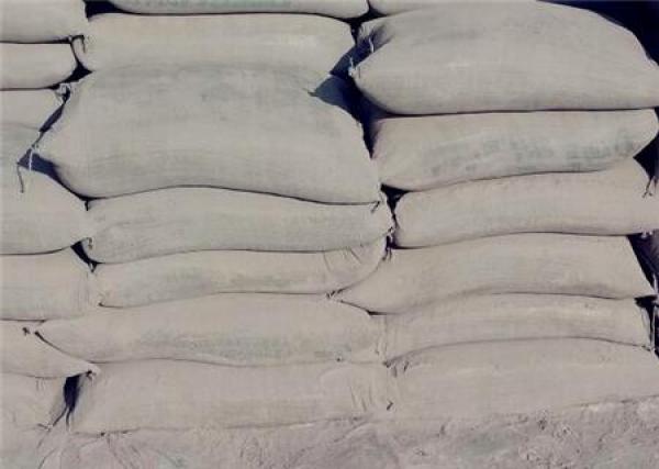 中国水泥限产致价格急涨。(图片来源:网络截图)