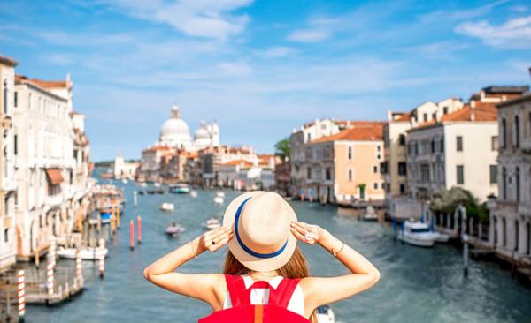 在欧洲旅游,如何避免触犯当地禁忌呢?(图片来源:网络截图)