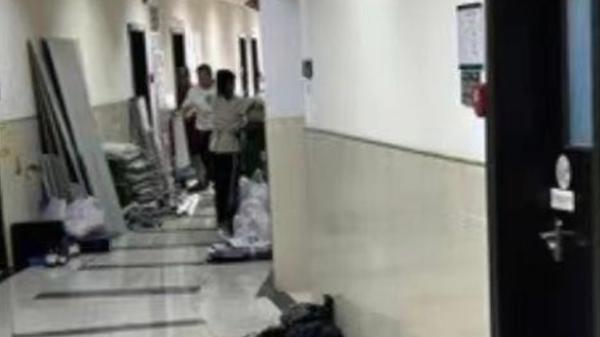 中山大学附二医院正在拆除罹患癌症学生所在的实验室。(图片来源:微博截图)