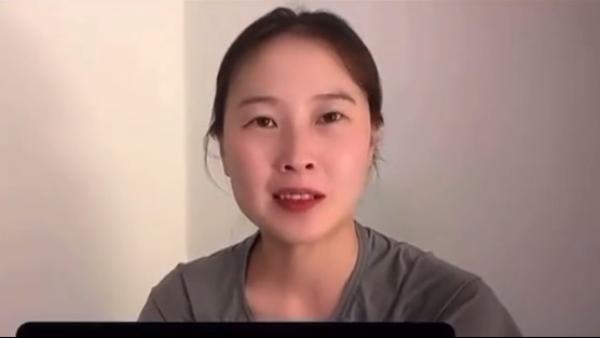 中国女网红冒险举家 “ 走线 ” 抵美。(图片来源:视频截图)