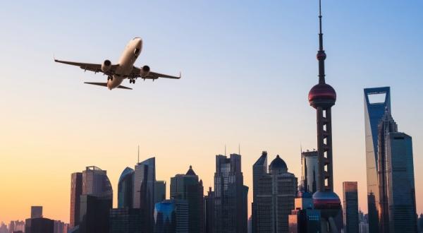 专家指出,经济形势严峻,所谓“改革开放维持不变”只是习近平的权宜之计。(图片来源:翻拍)