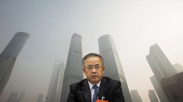 胡春华其实输在出生,村里的娃娃,总是不被看好,因为没有中共要的狼性血统 — — 打过仗杀过人的父母,老子英雄儿好汉。(图片来源:今涛拍暗合成)