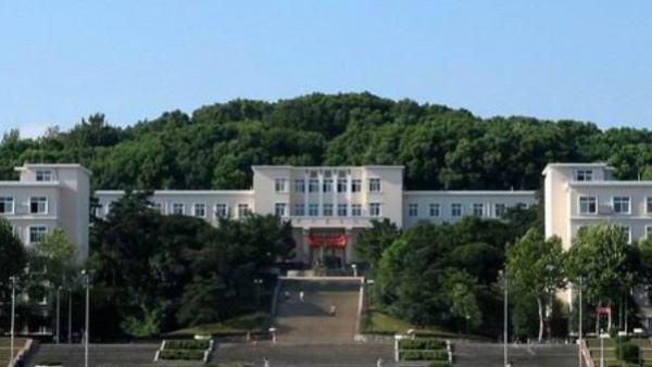 华中农业大学主楼。(图片来源:维基百科/CC BY-SA 3.0)