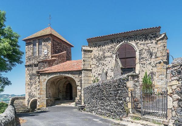 于松古堡遗留下的圣莫里斯教堂(Krzysztof Golik/Wikipedia/CC BY-SA 4.0)