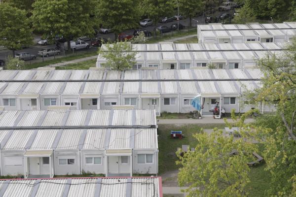 柏林一个为难民提供住房的集装箱定居点(Sean Gallup/Getty Images)