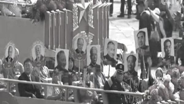 红二代举爹靠爹 (图片来源:视频截图)