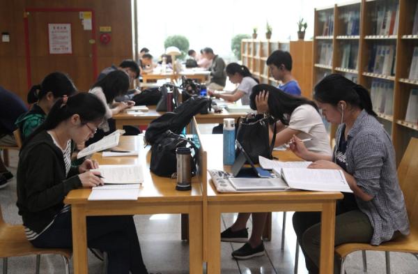 中国深圳的图书馆 (图片来源:Getty Images)