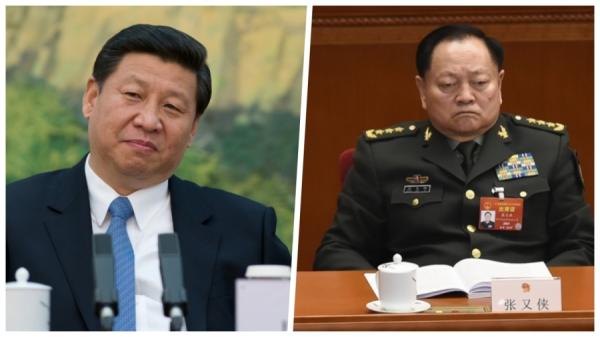 图为中共领导人习近平(左)和中共中央军委副主席张又侠(右)。