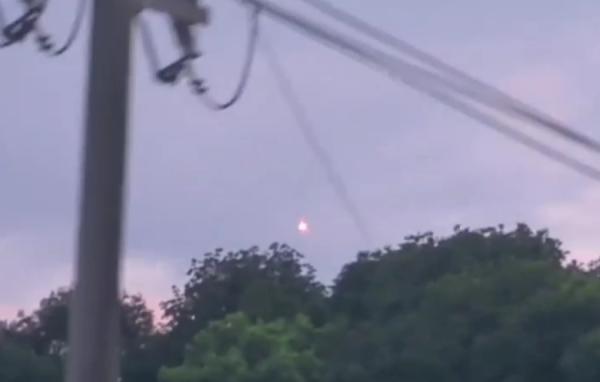 江西抚州天降数个火球的神秘事件在大陆全网引发震动。(图片来源:微博)