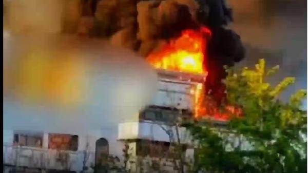 山东齐河县财政局大楼着火 (图片来源: 网络图片 干净世界)