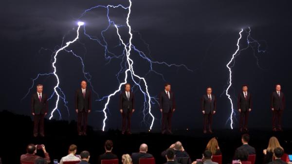 站在暴风雨将到来前的闪电雷鸣中的七常委 (图片来源:网络截图)