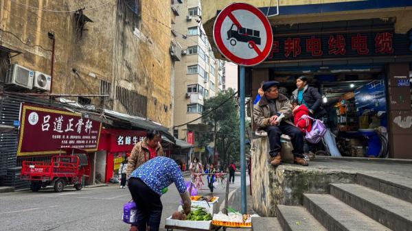 中国消费降级,经济低迷。(图片来源:Cheng Xin/Getty Images)