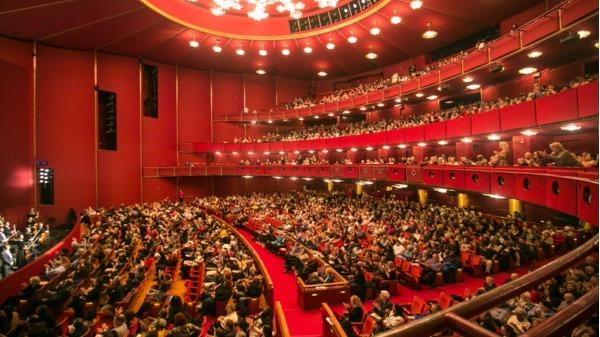 2025年2月22日，神韵新世界艺术团在美国首都华盛顿的肯尼迪艺术中心歌剧院（The Kennedy Center Opera House）下午场演出爆满。（Epochtimes）