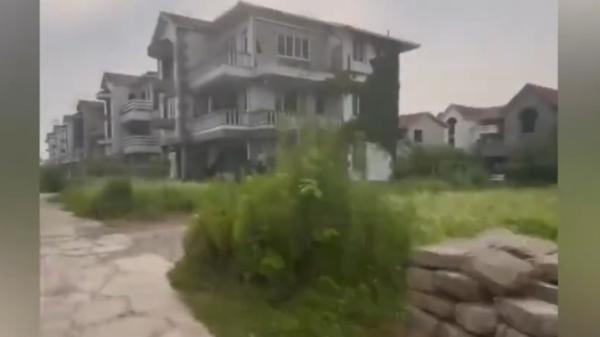 上海惊现大型无人村。(图片来源:视频截图)