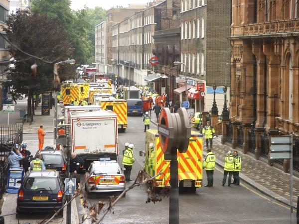 英国一名53岁男子在5月26日驾车冲撞庆祝利物浦队夺冠的球迷,造成79人受伤。(Francis Tyers/Wikipedia/CC BY-SA 3.0)