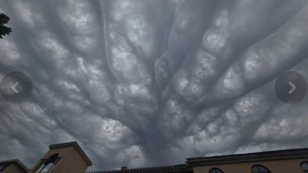 6月19日，辽宁大连天空惊现 “ 骷髅云 ”。（图片来源：抖音截图）