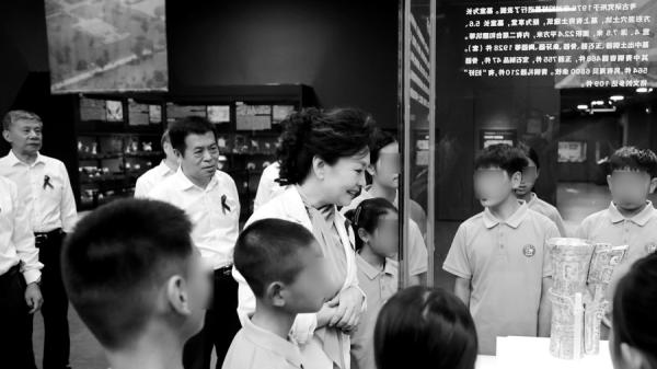 艾滋病亲善，成为中共招徕艾滋病的一大丑闻。（图片来源：网络截图）