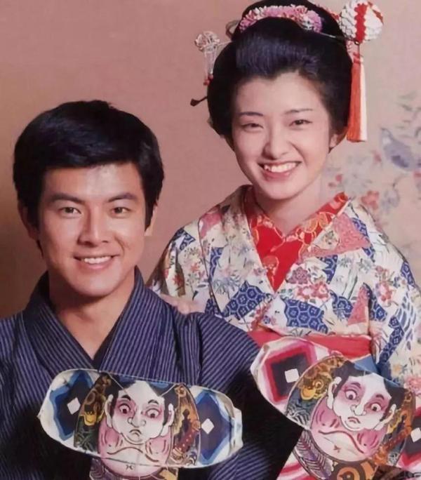 山口百惠和三浦友和在《伊豆的舞女》中的剧照